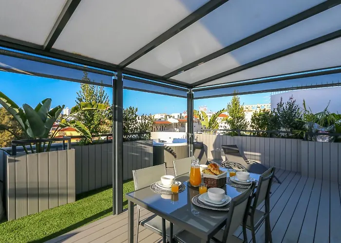 Luxury Penthouse Private Jacuzzi, *