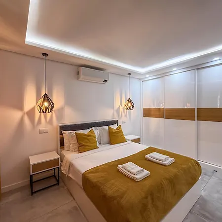 Luxury Penthouse Private Jacuzzi, * Albufeira